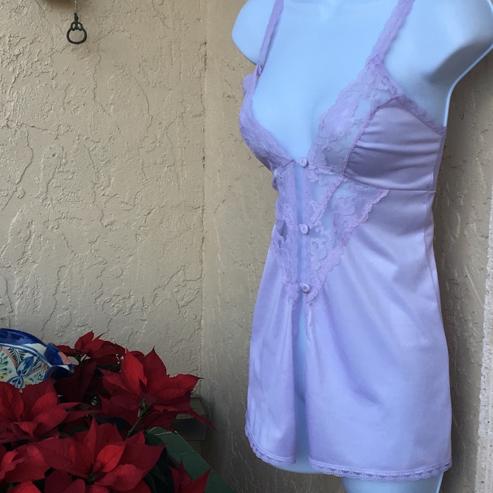 VINTAGE PALE LAVENDER LACE CHEMISE - Picture 3 of 4